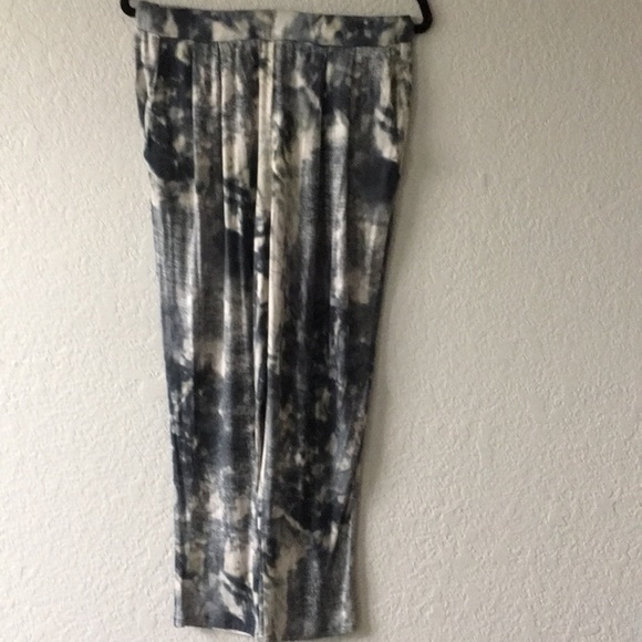 MATTY M Leggings  Gray and Black Size M Super Cute - Picture 8 of 8